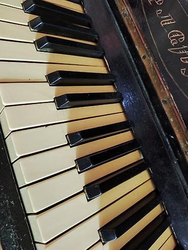 real gitara: "BELARUS" Pianodur bezi diller islemir 2 pedali var. Idealdir Real — 4