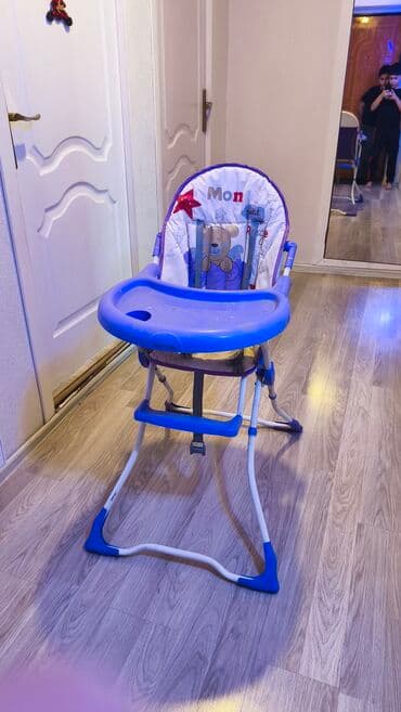 usaq pencekleri: Uşaq yemək stulu - Rəng: mavi-ağ - Yumşaq oturacaq arxalığı, üzərində — 1