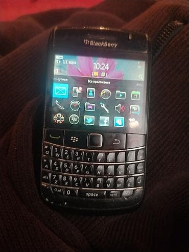 Blackberry Bold, rəng - Qara, Düyməli