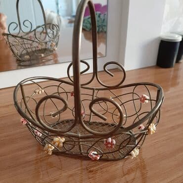 tebii gul sekilleri: Корзиночка железная с цветочками небольшая старинная — 2