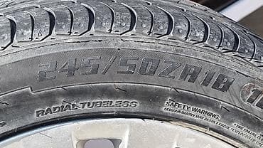 3 təkər: BMW-yə aid disk təkər birlikdə satılır. 245/50/ZR18 ölçüdə. Disklər — 2