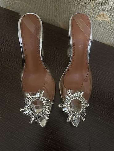 1 yaş: Şəffaf qadın tufliləri - Model: Şəffaf PVC materialdan, açıq — 2