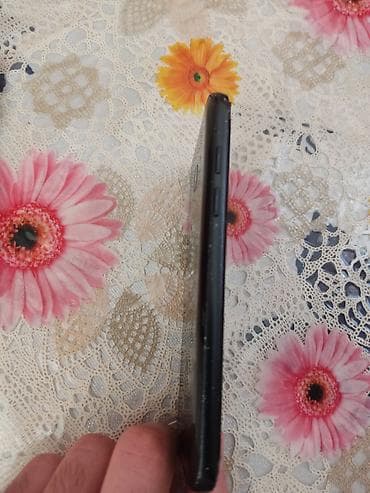 telefon ucuz: Samsung Galaxy A3 2017, 16 GB, rəng - Qara, Barmaq izi — 3