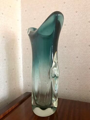 guldanda gul: Чешская ваза 30азн — 2