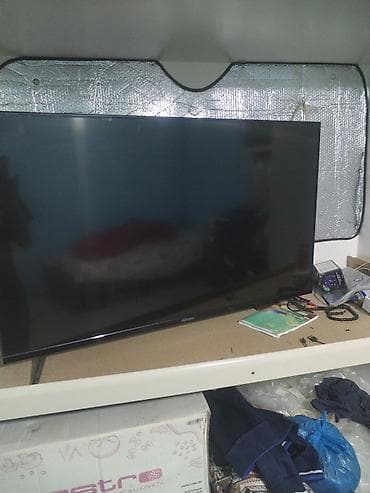 Televizor Samsung LED ekran 40" 4K (3840x2160)