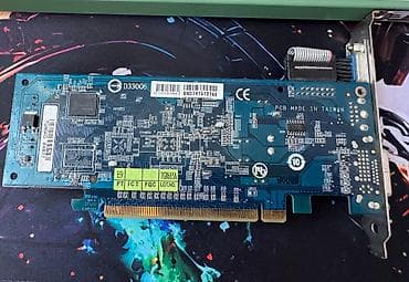 Serverlər: Videokart Gigabyte GeForce GT 720, < 4 GB, İşlənmiş — 2