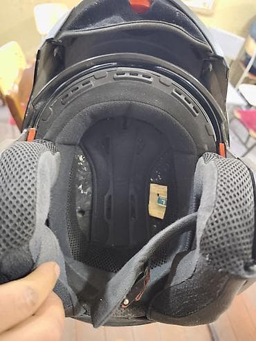 elektro maped: Təcili satılır Modulyar motosiklet dəbilqəsi – qara rəng — 2