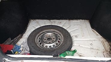 nardaran heyet evleri: Model: Iran Khodro Samand (sedan), ağ rəng Kuzov: 4 qapı, arxa işıqlar — 7