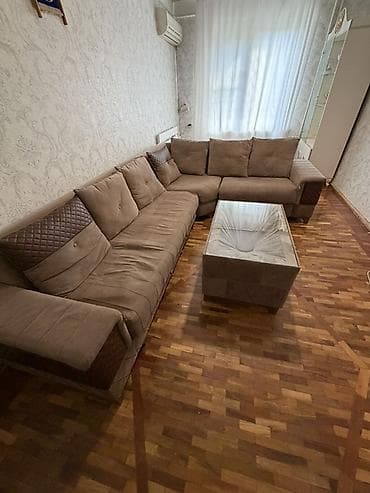 divan ucun macalka: L formalı yumşaq künc divan və puf - Rəng: qəhvəyi/bej tonlarında - — 1