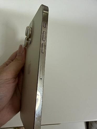 apple 17 pro: IPhone 14 Pro Max, Qızılı — 3