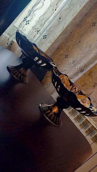 2ci əl unitaz: Qızılı naxışlı dekorativ porselen meyvə qabları dəsti - 2 ədəd ayaqlı — 4