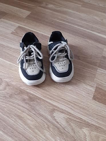 Uşaq dünyası: Uşaq ayaqqabısı. Uniex. 27 razmerdi — 1