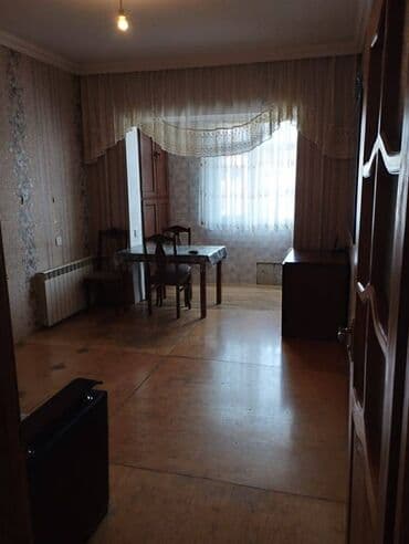 Bakı, 3 otaqlı, Köhnə tikili, 70 kv. m — 1