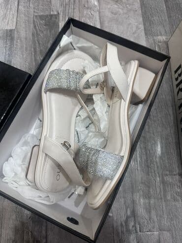 Basanoşka və səndəllər: Rəng - Ağ, Yeni — 2