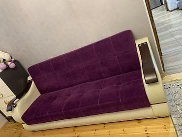 Bənövşəyi rəngli, müasir dizaynlı divan - Forması: geniş oturacaqlı lalafo.az -da Bənövşəyi rəngli, müasir dizaynlı divan - Forması: geniş oturacaqlı