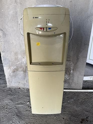dispenser su: Bosch döşəmə tipli su dispenseri - İsti və soyuq su üçün iki ayrı — 3