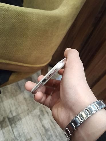 ref iphone satisi: IPhone 7, 32 GB, Gümüşü, Barmaq izi — 5