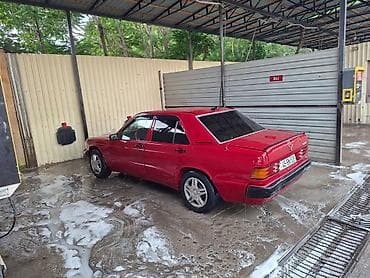Mercedes-Benz 190 (W201): 2 l | 1991 il Sedan — 1