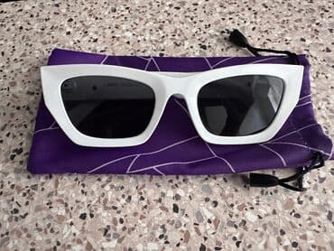 qadın eynəkləri: Satilir 2gundu alinib 25azna alinib 10azn satilir — 3