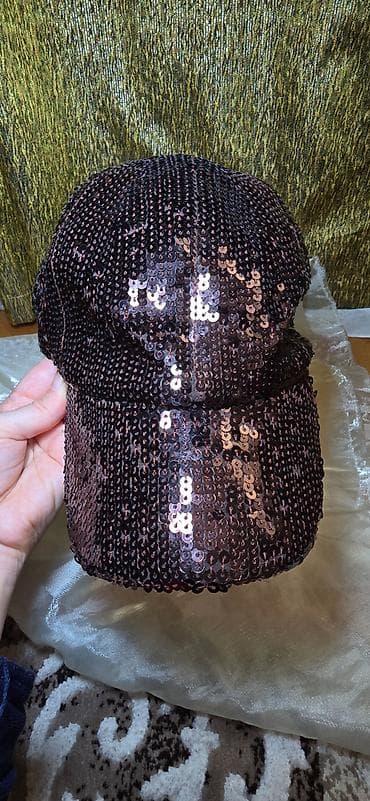 termo paltar: Kepka xanımlar uçun biserli 25man olub oz qiymeti,təzədir-mağaza — 1