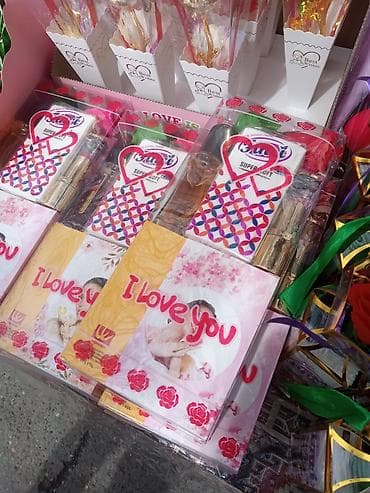 Tekstil: Hədiyyəlik romantik dəst Məzmun: - “I Love You” temalı hədiyyə qutusu — 2