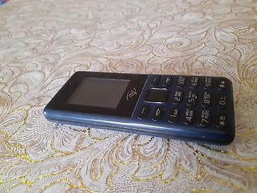 iphone 7 satisi: Itel düyməli mobil telefon Xüsusiyyətlər: - Kompakt korpus, mavi rəng — 4