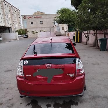 lapet satilir: Toyota Prius: 1.5 l | 2008 il Hetçbek — 3