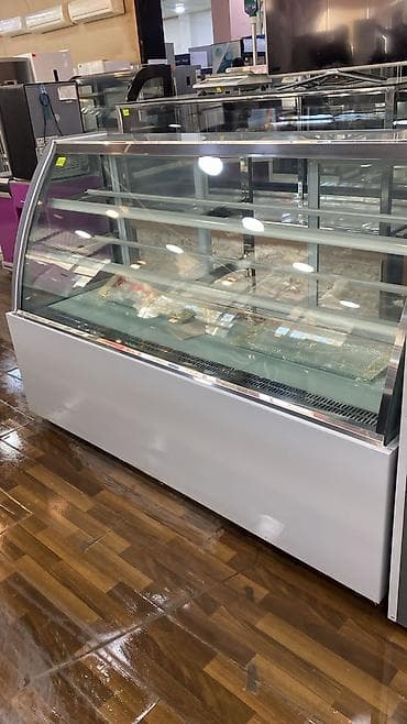 Şirniyyat/vitrin soyuducu vitrin - Geniş ön şüşəli, qabarıq (kürəvi)