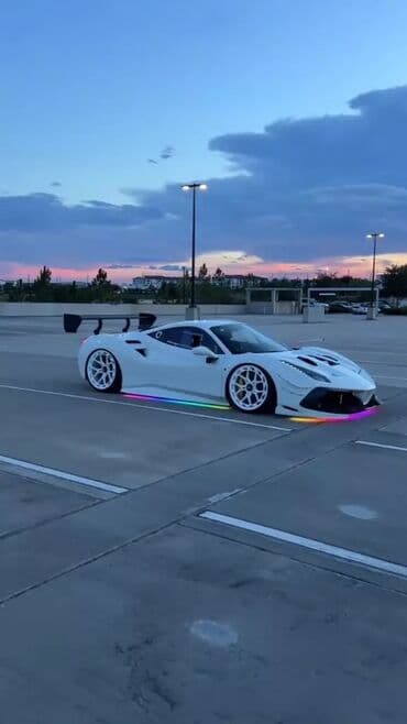 turbo az tofas dogan: Ferrari 208 GTS Turbo: 2.7 l | 2024 il 8500 km Van body type — 1