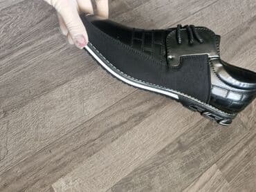 kişi trusları sliplər: Kişi ayaqqabısı – gündəlik və smart-casual üslub üçün. - Rəng: qara - — 2