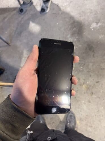 Apple iPhone: IPhone 7, 128 GB, Qara — 5