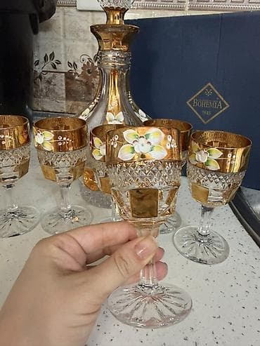 Qab-qacaq və mətbəx ləvazimatları: Bohemia Crystal 1845 – qraf və badə dəsti - Material: Orijinal — 2
