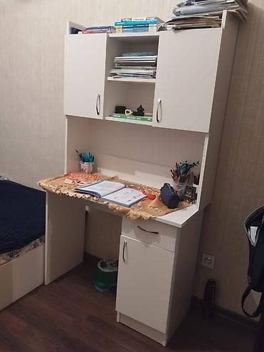 Kompüter masası, Açılmayan, Laminat, Künc masa