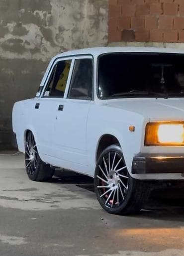 mersedes disklər: 16 lığ vossen disk çatı əziyi heçbir şeyi yoxdu. Təkər üstündə — 2