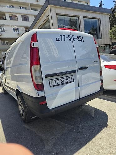 Mercedes-Benz Vito yük mikroavtobusu - Korpus: ağ rəngli, qapalı yük — 3