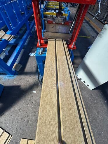 ozu yapışan oboy: Demir lambir lövhələrin istenilen rəng, ölçü və qalınlıqda zavoddan — 1