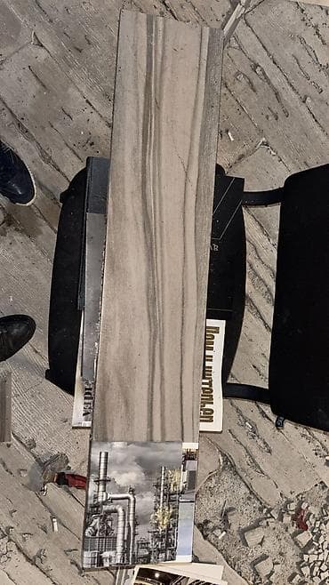 Metlax 30kv- var 20*100 e Kvadrati 25 man satılır 65 man alinib