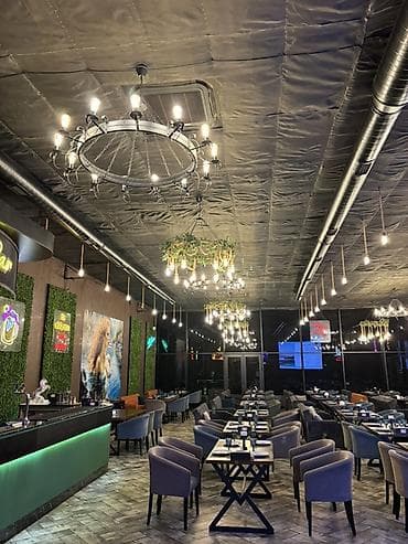 lounge: Müasir interyerə uyğun geniş restoran/iaşə məkanı icarəyə təklif — 2