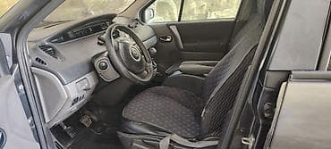 Renault Grand Scenic: 1.5 л | 2007 г. 23923 км Минивэн — 10