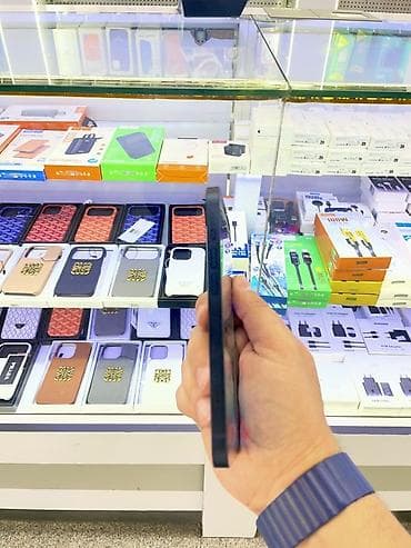 IPhone 13, 128 GB, Midnight, Simsiz şarj, Face ID — 4