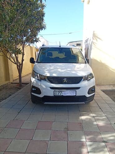 багажник на крышу авто: Peugeot Rifter – çoxməqsədli, geniş və funksional miniven/krossover — 5