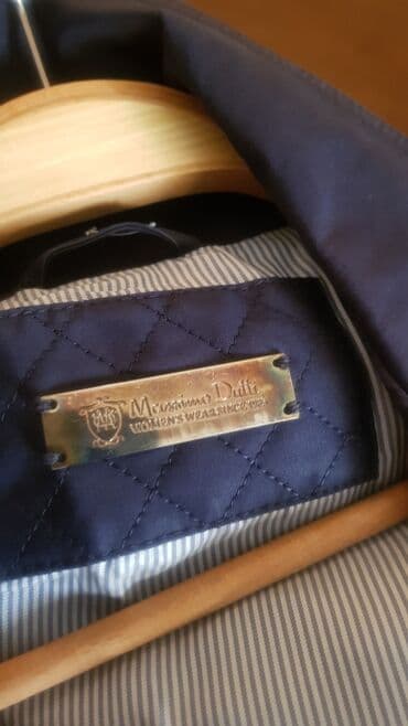 qadınlar üçün təbii dublyonkalar: Все товары можно сказать не одеванные белый плащ Max.co .Красное — 4