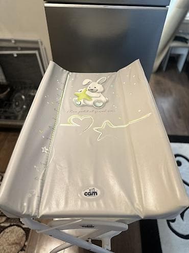 korpu kran: CAM markalı körpə çimçə və alt dəst dəyişmə masası - 2-si 1-də — 1