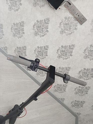 omeqa saat: İşlənmiş Elektrik samokat 6", 251 - 350 Vt, 16 - 25 km/s — 3