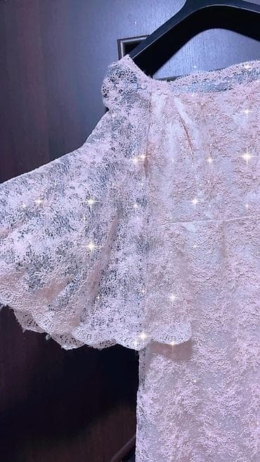 200 azna alınıb 100 azna satilir hech geyinilmeyib yenidir real gelib — 2