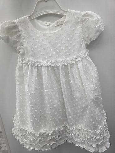 Ağ rəngli qız uşaq paltarı - Zərif ağ rəng, üzərində xırda gül — 1