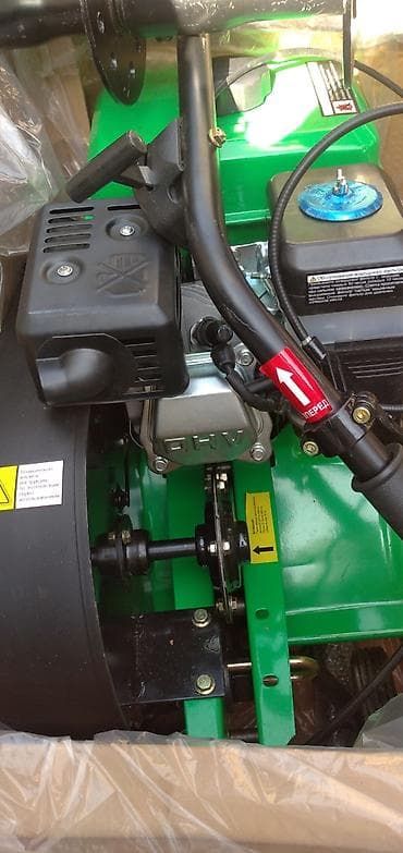 traxdor: Benzinli torpaq frezəsi (kultivator) yenidi qutudadi Güclü 7 at — 2