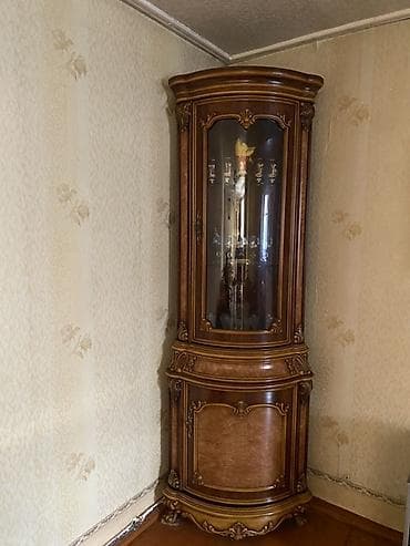 sumqayıtda mebel mağazaları: Düz dolab bir qablı aşaqda biri qapısı da var iki ededir 100 manat — 1