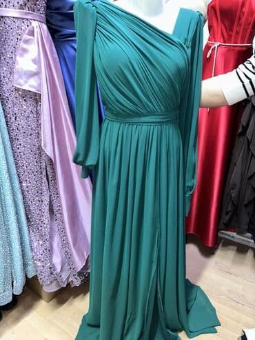 wifon donlar: Zümrüd-yaşıl rəngdə ziyafət donu - Model: asimmetrik, tək çiyin — 1