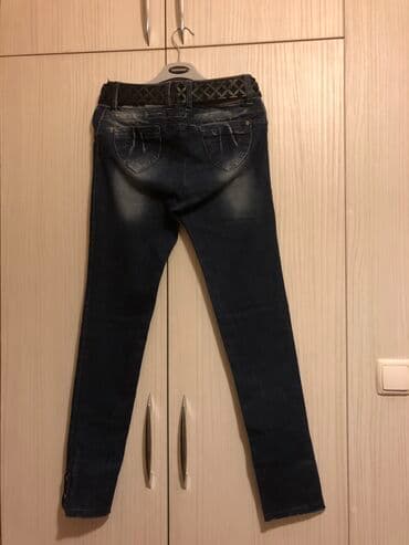 boş şalvar: Cins şalvar satılır çox az geyinilib 9-10 yaş üçündü teze kimidi tüng — 2